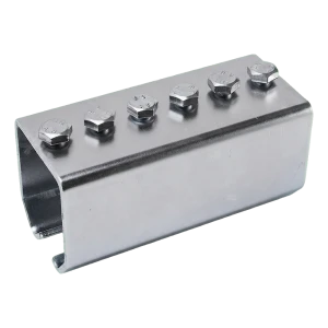 PSG spojka pro kolejnicové dráhy posuvných bran 45×46 mm pozinkovaná se šrouby