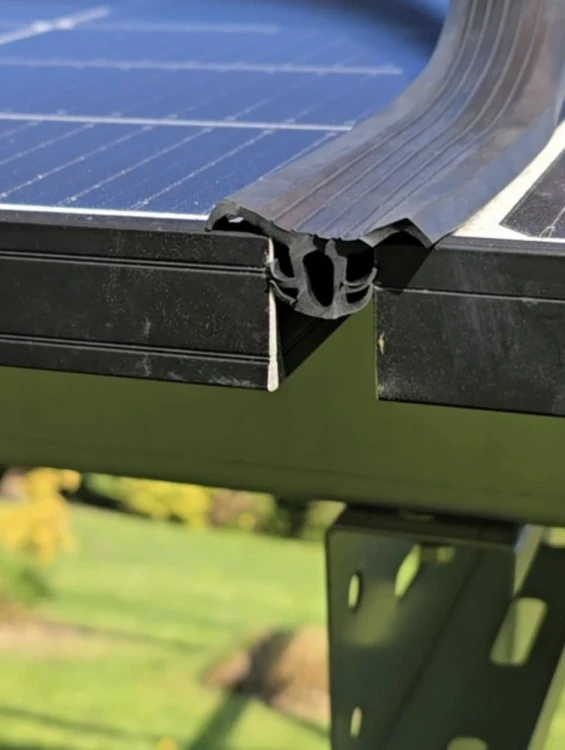 Těsnění pro střechy přístřešků pro auta a spoje fotovoltaických panelů 10m PV-15-02-10 (6)